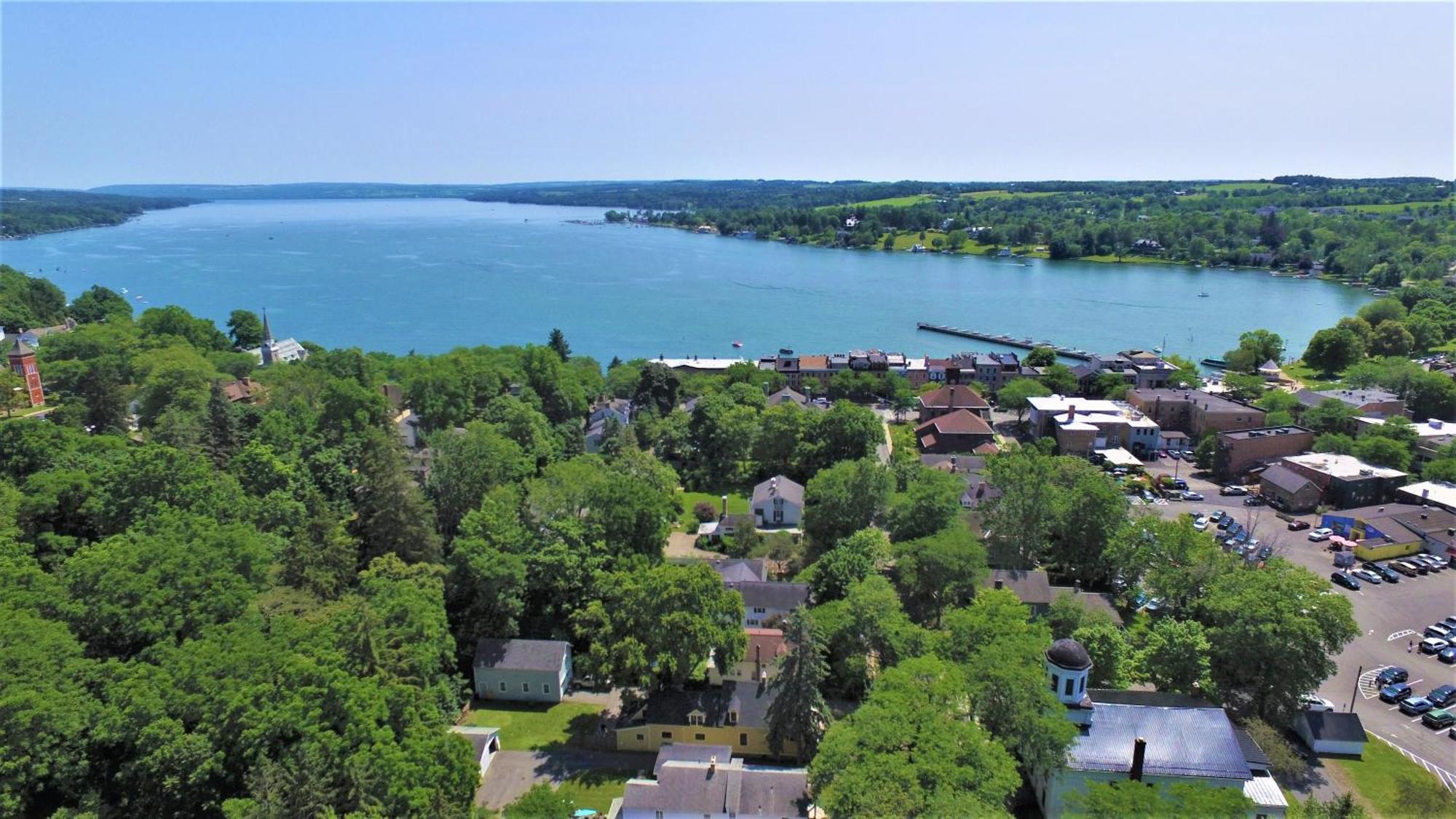 34 State "Historic Luxury Suites" Skaneateles Exterior photo