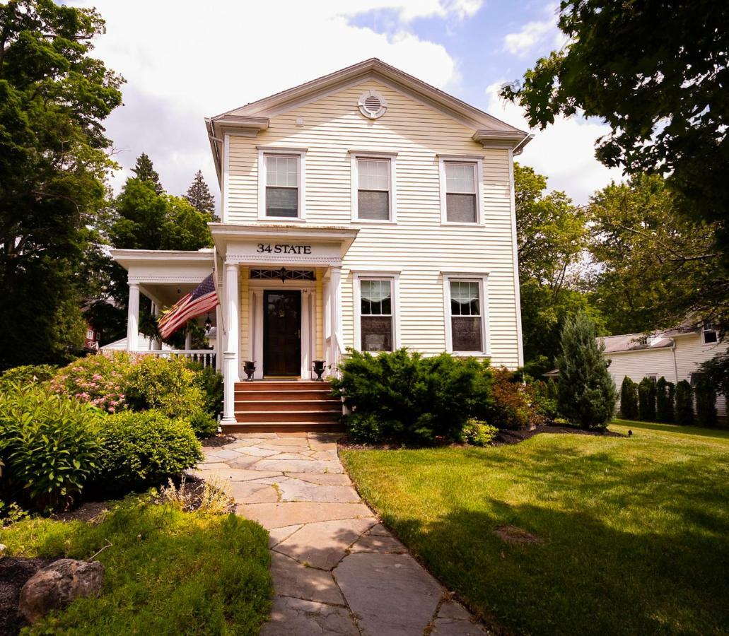 34 State "Historic Luxury Suites" Skaneateles Exterior photo